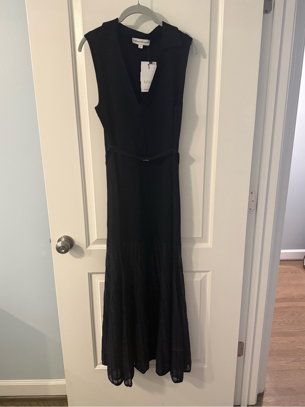 Karina Grimaldi Black Sleeveless V-Neck Collared Maxi Dress